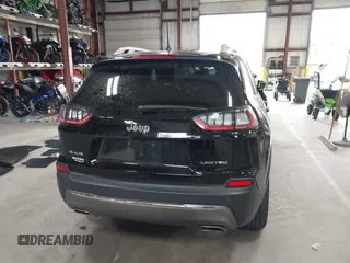 2019 Jeep Cherokee High Altitude z VIN 1C4PJMDX6KD159241, wystawiony jako IAAI lot #40742596 z przebiegiem 37 407 mil mil oraz . Historia ofert i sprzedaży dostępna na DreamBid. Obrazek 16.
