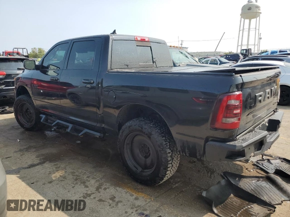 2018 Ram 1500 Sport z VIN 1C6RR7MT1JS136256, wystawiony jako Copart lot #70487394 z przebiegiem 132 307 mil mil oraz Czysty tytuł • Clean title. Historia ofert i sprzedaży dostępna na DreamBid. Obrazek 2.