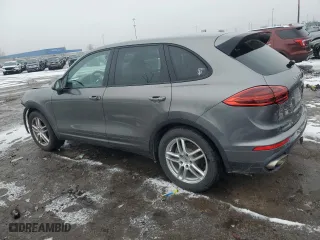 2016 Porsche Cayenne with VIN WP1AA2A20GKA15592, listed as a Copart auction lot 43690775 with 211,139 mi miles and Salvage Title. Bid and sale history available at carsss.com. Image 2.