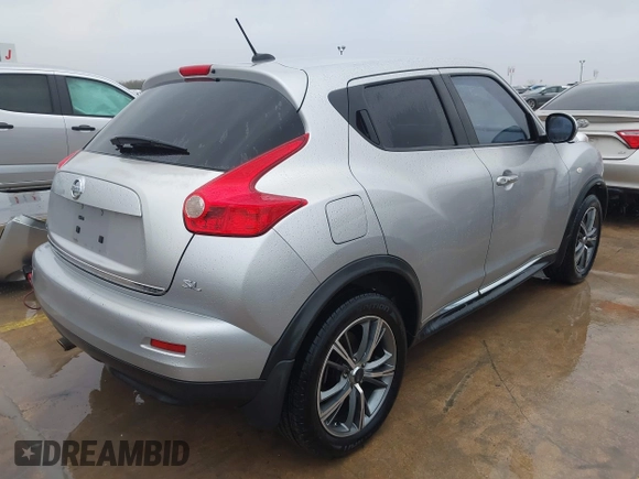 2011 Nissan Juke SV with VIN JN8AF5MR2BT016523, listed as a IAAI auction lot 41418656 with 100,957 mi miles and . Bid and sale history available at carsss.com. Image 4.