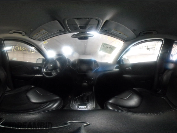 2019 Jeep Cherokee Latitude Plus with VIN 1C4PJMLB1KD139940, listed as a IAAI auction lot 41754134 with 113,237 mi miles. Bid and sale history available at carsss.com. Image 18.