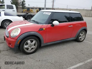 2009 MINI Hardtop with VIN WMWMF33529TW77066, listed as a Copart auction lot 55321915 with 139,901 mi miles and Clean Title. Bid and sale history available at DreamBid. Image 1.