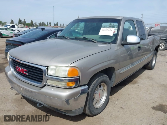 2002 GMC Sierra 1500 SLE with VIN 2GTEC19V821407265, listed as a IAAI auction lot 42087634 with 196,745 mi miles and . Bid and sale history available at DreamBid. Image 2.