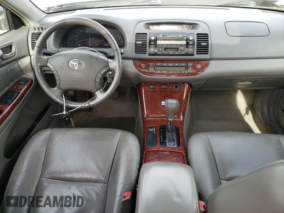 2006 Toyota Camry LE z VIN 4T1BF30K46U628070, wystawiony jako Copart lot #54582755 z przebiegiem 278 805 mil mil oraz Szkoda całkowita • Salvage title. Historia ofert i sprzedaży dostępna na DreamBid. Obrazek 8.