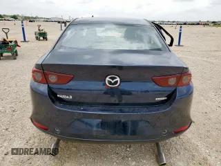 2021 Mazda 3 S z VIN JM1BPAAL3M1321131, wystawiony jako Copart lot #63148205 z przebiegiem 9 910 mil mil oraz Szkoda całkowita • Salvage title. Historia ofert i sprzedaży dostępna na DreamBid. Obrazek 6.