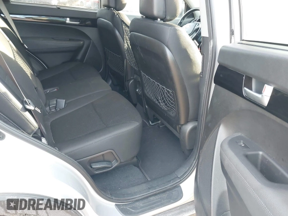 2015 Kia Sorento LX with VIN 5XYKT4A7XFG620814, listed as a IAAI auction lot 41454361 with 155,422 mi miles. Bid and sale history available at carsss.com. Image 8.