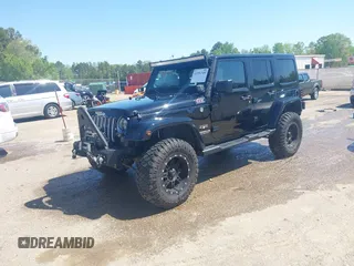 2017 Jeep Wrangler Unlimited Sahara with VIN 1C4BJWEG4HL637482, listed as a IAAI auction lot 41951349 with 76,030 mi miles. Bid and sale history available at carsss.com. Image 18.