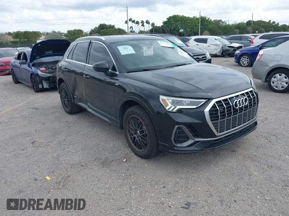 2022 Audi Q3 S line Premium Plus with VIN WA1EECF32N1071447, listed as a IAAI auction lot 41772286 with 86,187 mi miles. Bid and sale history available at carsss.com. Image 1.