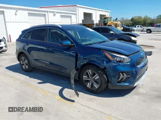 2021 Kia Niro LX with VIN KNDCB3LC1M5471386, listed as a IAAI auction lot 41752763 with 34,609 mi miles. Bid and sale history available at carsss.com. Image 1.