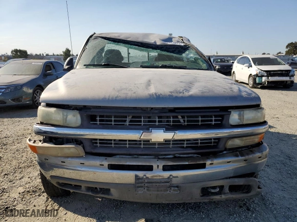 2000 Chevrolet Silverado 2500 LS with VIN 1GCGK29U0YE401167, listed as a Copart auction lot 70407574 with 146,174 mi miles and Salvage Title. Bid and sale history available at carsss.com. Image 5.