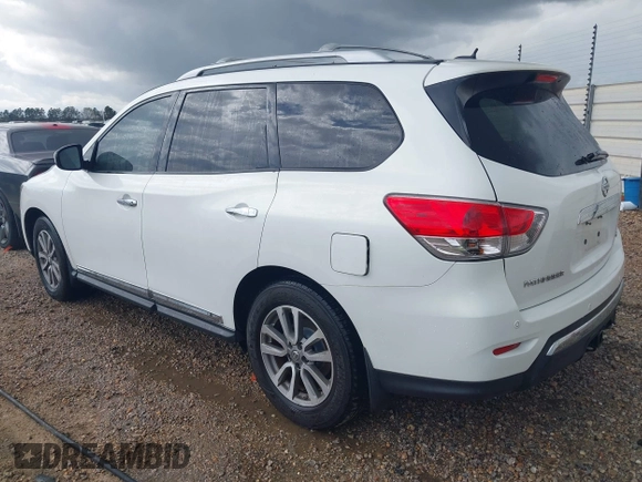 2014 Nissan Pathfinder SV with VIN 5N1AR2MN1EC633801, listed as a IAAI auction lot 41759457 with 190,723 mi miles and . Bid and sale history available at DreamBid. Image 3.