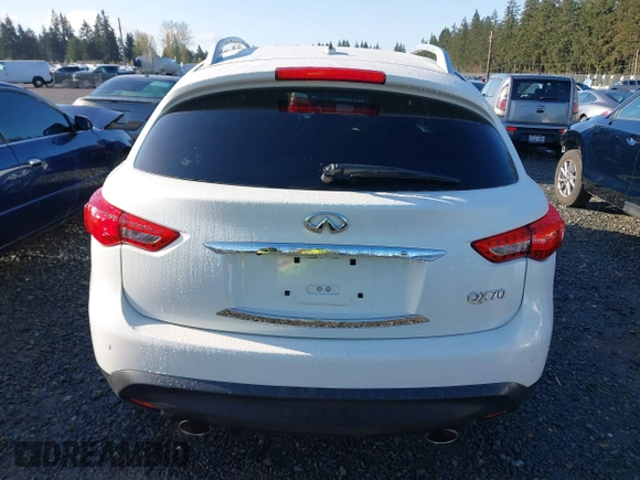 2014 Infiniti QX70 with VIN JN8CS1MW2EM411237, listed as a IAAI auction lot 42011806 with 148,133 mi miles and . Bid and sale history available at carsss.com. Image 16.