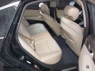 2015 Hyundai Genesis 3.8L with VIN KMHGN4JE1FU012186, listed as a IAAI auction lot 41753637 with 91,241 mi miles. Bid and sale history available at carsss.com. Image 8.