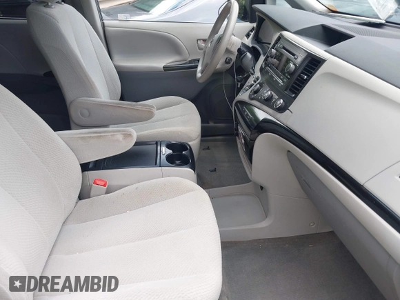 2011 Toyota Sienna LE AAS with VIN 5TDKK3DC6BS156696, listed as a IAAI auction lot 42425381 with 161,787 mi miles and . Bid and sale history available at DreamBid. Image 5.