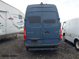 2019 Mercedes-Benz Sprinter Cargo Van with VIN WD4PF0CD5KT004774, listed as a IAAI auction lot 41262434 with 1 mi miles. Bid and sale history available at carsss.com. Image 14.