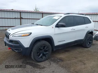 2017 Jeep Cherokee Trailhawk z VIN 1C4PJMBS7HW538219, wystawiony jako IAAI lot #42337681 z przebiegiem 168 734 mil mil oraz . Historia ofert i sprzedaży dostępna na DreamBid. Obrazek 18.
