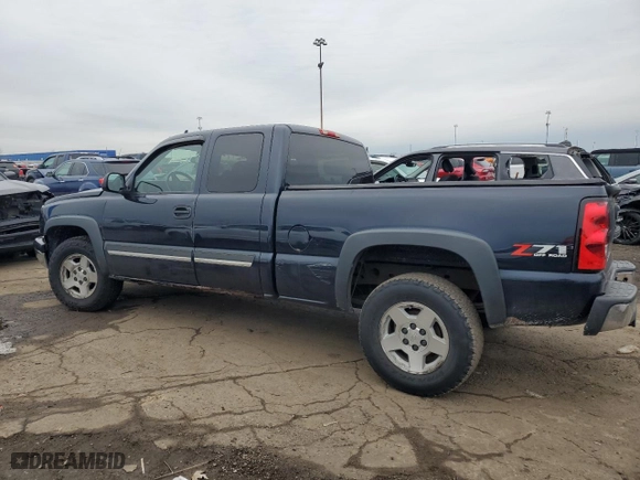 2007 Chevrolet Silverado 1500 Classic LT1 with VIN 1GCEK19Z47Z194061, listed as a Copart auction lot 81772484 with 254,303 mi miles and Clean Title. Bid and sale history available at carsss.com. Image 2.