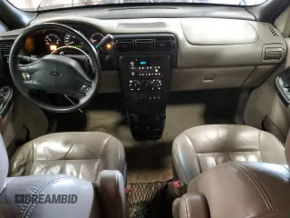2005 Chevrolet Venture LT with VIN 1GNDV33E45D136439, listed as a Copart auction lot 84220304 with 215,791 mi miles and Clean Title. Bid and sale history available at carsss.com. Image 8.