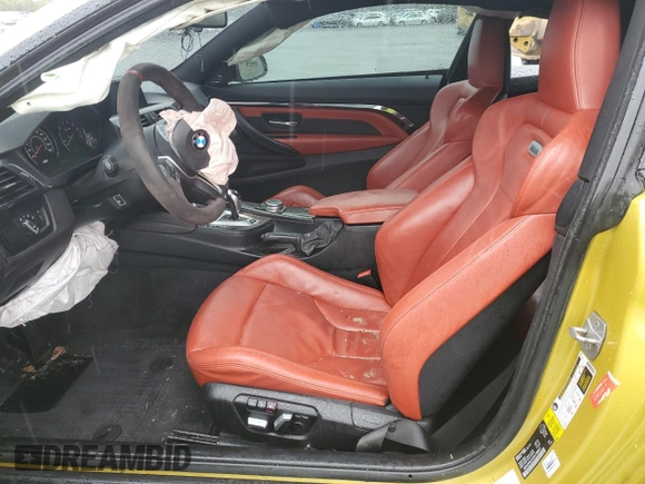 2017 BMW M4 z VIN WBS3R9C53HK708847, wystawiony jako Copart lot #51604635 z przebiegiem 78 560 mil mil oraz Szkoda całkowita • Salvage title. Historia ofert i sprzedaży dostępna na DreamBid. Obrazek 7.