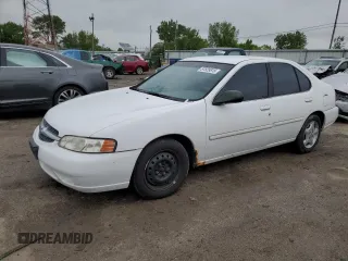 2000 Nissan Altima XE z VIN 1N4DL01DXYC170196, wystawiony jako Copart lot #57829815 z przebiegiem 138 410 mil mil oraz Szkoda całkowita • Salvage title. Historia ofert i sprzedaży dostępna na DreamBid. Obrazek 1.
