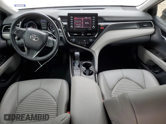 2022 Toyota Camry SE with VIN 4T1G11AKXNU702906, listed as a Copart auction lot 51081115 with 39,702 mi miles and Clean Title. Bid and sale history available at DreamBid. Image 8.