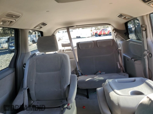 2005 Toyota Sienna CE with VIN 5TDZA23C05S335897, listed as a Copart auction lot 51085315 with 124,858 mi miles and Salvage Title. Bid and sale history available at carsss.com. Image 10.