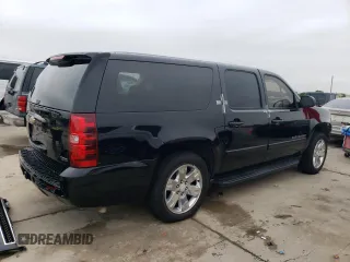 2008 Chevrolet Suburban 3LT with VIN 3GNFC16018G163592, listed as a Copart auction lot 43748935 with 268,220 mi miles and Salvage title. Bid and sale history available at DreamBid. Image 3.