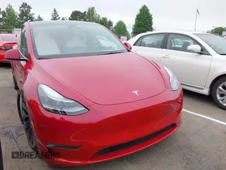 2022 Tesla Model Y Performance z VIN 7SAYGDEF6NF511436, wystawiony jako IAAI lot #42078122 z przebiegiem 44 006 mil mil oraz . Historia ofert i sprzedaży dostępna na DreamBid. Obrazek 1.