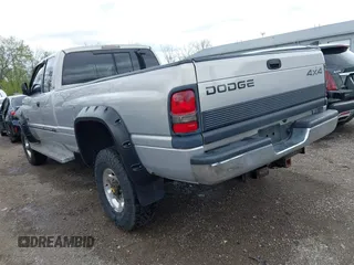 2000 Dodge 2500 with VIN 3B7KF2362YG124961, listed as a IAAI auction lot 42082636 with Not Provided miles and . Bid and sale history available at DreamBid. Image 3.