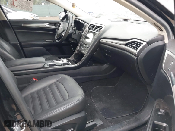 2017 Ford Fusion SE with VIN 3FA6P0H7XHR397029, listed as a IAAI auction lot 42281733 with 65,961 mi miles and . Bid and sale history available at DreamBid. Image 5.