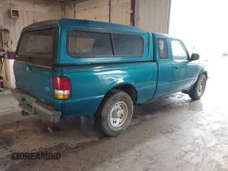 1995 Ford Ranger Splash z VIN 1FTCR14UXSPA86594, wystawiony jako IAAI lot #42517683 z przebiegiem 162 507 mil mil oraz . Historia ofert i sprzedaży dostępna na DreamBid. Obrazek 4.