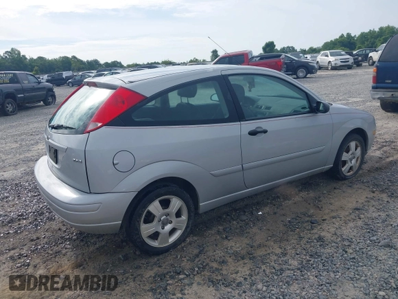 2006 Ford Focus S z VIN 1FAFP31NX6W160335, wystawiony jako IAAI lot #42377929 z przebiegiem 190 901 mil mil oraz . Historia ofert i sprzedaży dostępna na DreamBid. Obrazek 4.