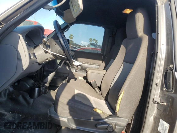 2004 Ford Ranger XL Fleet with VIN 1FTZR45E04PB59106, listed as a Copart auction lot 52477525 with 330,703 mi miles and Salvage title. Bid and sale history available at DreamBid. Image 7.