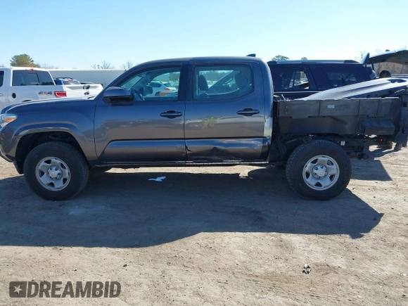 2017 Toyota Tacoma SR with VIN 5TFAX5GN9HX078780, listed as a IAAI auction lot 41749322 with 61,762 mi miles. Bid and sale history available at carsss.com. Image 15.