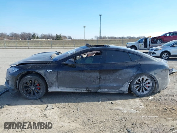 2016 Tesla Model S 90D with VIN 5YJSA1E42GF143731, listed as a IAAI auction lot 41394839 with Not provided miles and . Bid and sale history available at DreamBid. Image 15.