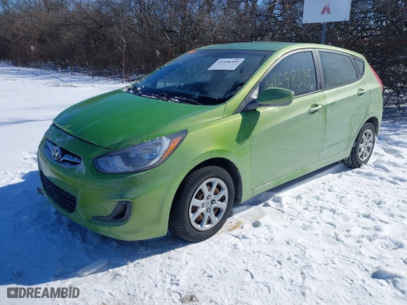 2013 Hyundai Accent GL with VIN KMHCT5AE5DU115490, listed as a IAAI auction lot 41598395 with 86,610 mi miles. Bid and sale history available at carsss.com. Image 19.