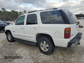 2003 Chevrolet Tahoe LS with VIN 1GNEC13Z23J321332, listed as a Copart auction lot 44611705 with 173,088 mi miles and Salvage Title. Bid and sale history available at carsss.com. Image 2.
