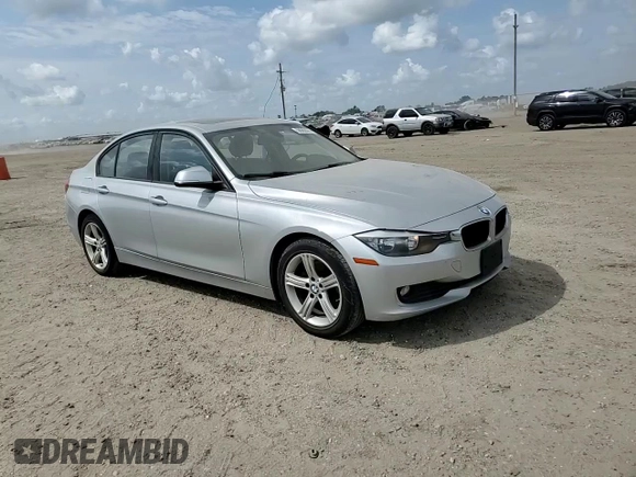 2013 BMW 3 Series 328i z VIN WBA3C1C52DF441727, wystawiony jako Copart lot #58062675 z przebiegiem 72 917 mil mil oraz Szkoda całkowita • Salvage title. Historia ofert i sprzedaży dostępna na DreamBid. Obrazek 13.