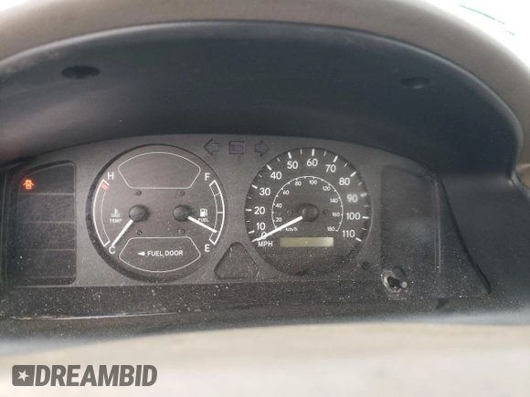 2000 Chevrolet Prizm z VIN 1Y1SK5281YZ415530, wystawiony jako Copart lot #60704824 z przebiegiem Nie podano mil oraz Szkody całkowita. Historia ofert i sprzedaży dostępna na DreamBid. Obrazek 9.