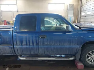 2003 Chevrolet Silverado 1500 LS with VIN 1GCEK19T83Z253084, listed as a IAAI auction lot 41500712 with 306,870 mi miles. Bid and sale history available at carsss.com. Image 14.
