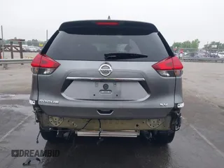 2017 Nissan Rogue SL z VIN 5N1AT2MT1HC897170, wystawiony jako IAAI lot #42037917 z przebiegiem 116 194 mil mil oraz . Historia ofert i sprzedaży dostępna na DreamBid. Obrazek 17.