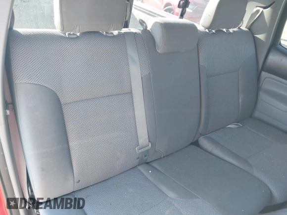 2014 Toyota Tacoma with VIN 3TMLU4EN5EM152759, listed as a IAAI auction lot 41726552 with 194,817 mi miles. Bid and sale history available at carsss.com. Image 8.