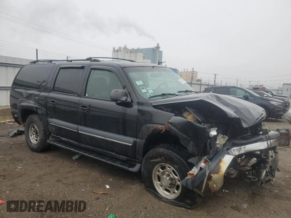 2002 Chevrolet Suburban LT with VIN 3GNGK26U62G171646, listed as a Copart auction lot 43416375 with 233,392 mi miles and Salvage Title. Bid and sale history available at carsss.com. Image 4.