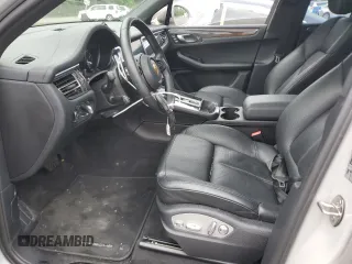 2023 Porsche Macan GTS z VIN WP1AF2A50PLB56233, wystawiony jako Copart lot #61933415 z przebiegiem 16 184 mil mil oraz Szkoda całkowita • Salvage title. Historia ofert i sprzedaży dostępna na DreamBid. Obrazek 7.
