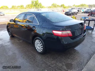 2008 Toyota Camry LE with VIN 4T1BE46KX8U792586, listed as a IAAI auction lot 41863089 with 190,976 mi miles. Bid and sale history available at carsss.com. Image 3.