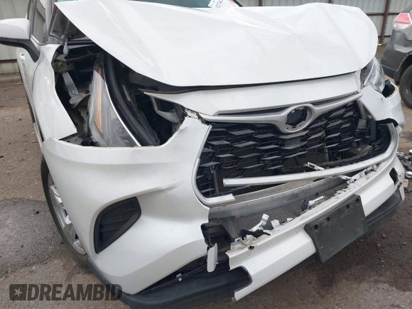 2022 Toyota Highlander L with VIN 5TDCZRAH0NS553876, listed as a IAAI auction lot 42174676 with 49,303 mi miles and . Bid and sale history available at DreamBid. Image 6.