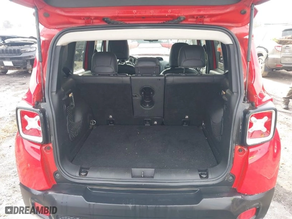 2016 Jeep Renegade Limited with VIN ZACCJADT4GPD65094, listed as a IAAI auction lot 41364080 with 133,737 mi miles. Bid and sale history available at carsss.com. Image 8.