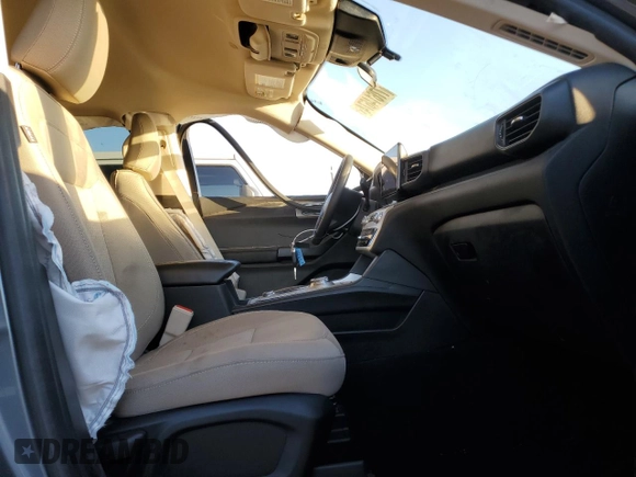 2022 Ford Explorer with VIN 1FMSK8BH7NGC20170, listed as a Copart auction lot 77614674 with 26,896 mi miles and Salvage Title. Bid and sale history available at carsss.com. Image 7.