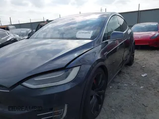 2016 Tesla Model X P90D with VIN 5YJXCAE45GF001485, listed as a IAAI auction lot 41994096 with 88,103 mi miles. Bid and sale history available at carsss.com. Image 6.
