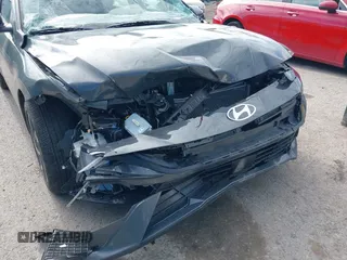 2024 Hyundai Elantra SEL with VIN KMHLS4DG8RU841099, listed as a IAAI auction lot 42120195 with 9,899 mi miles and . Bid and sale history available at DreamBid. Image 6.